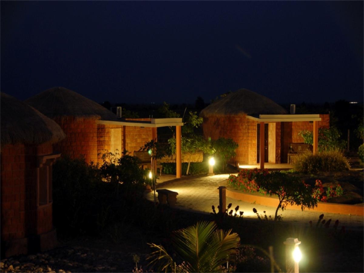 Hotel The Royal Safari Camps Bajāna Exterior foto